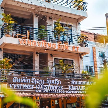 Vang Vieng Sunset Guesthouse & Restaurant Extérieur photo