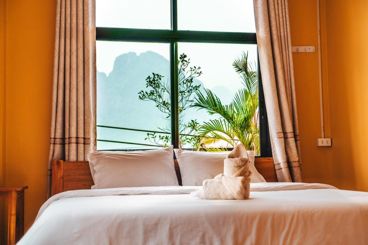 Vang Vieng Sunset Guesthouse & Restaurant Extérieur photo