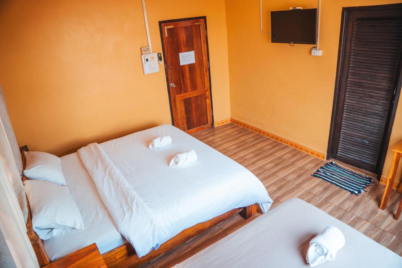 Vang Vieng Sunset Guesthouse & Restaurant Extérieur photo