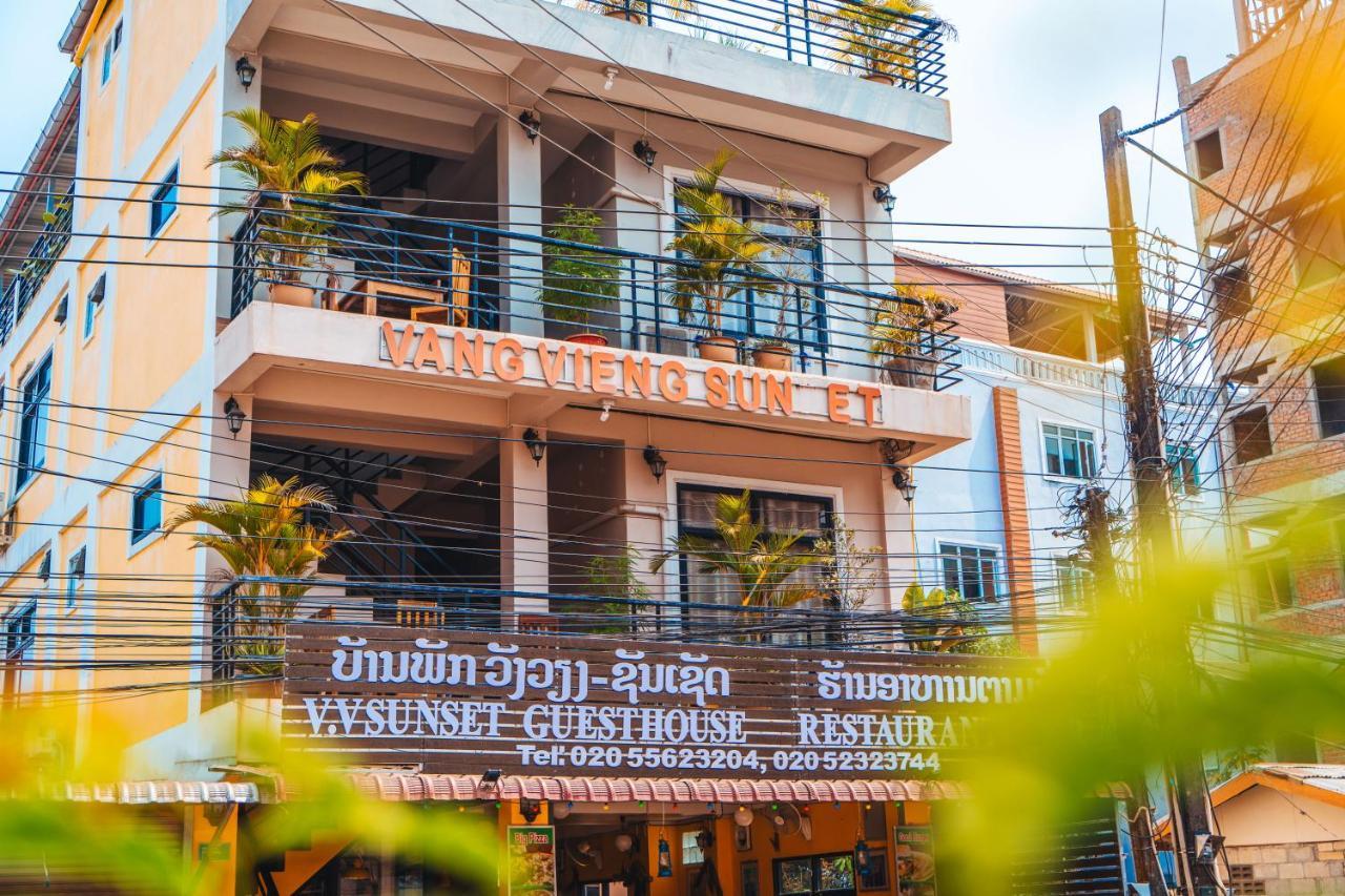 Vang Vieng Sunset Guesthouse & Restaurant Extérieur photo